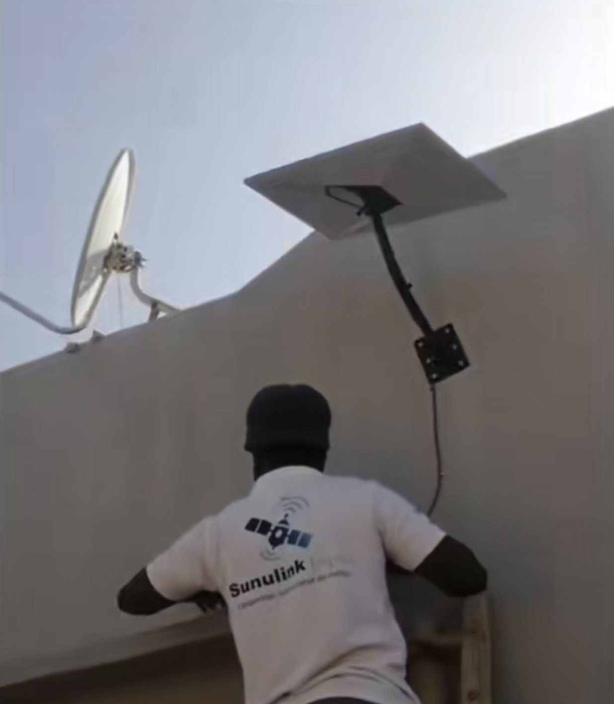 Installation Starlink réalisée dans la région de Louga.